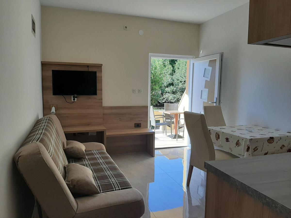 Apartments Edo نوفاليا المظهر الخارجي الصورة